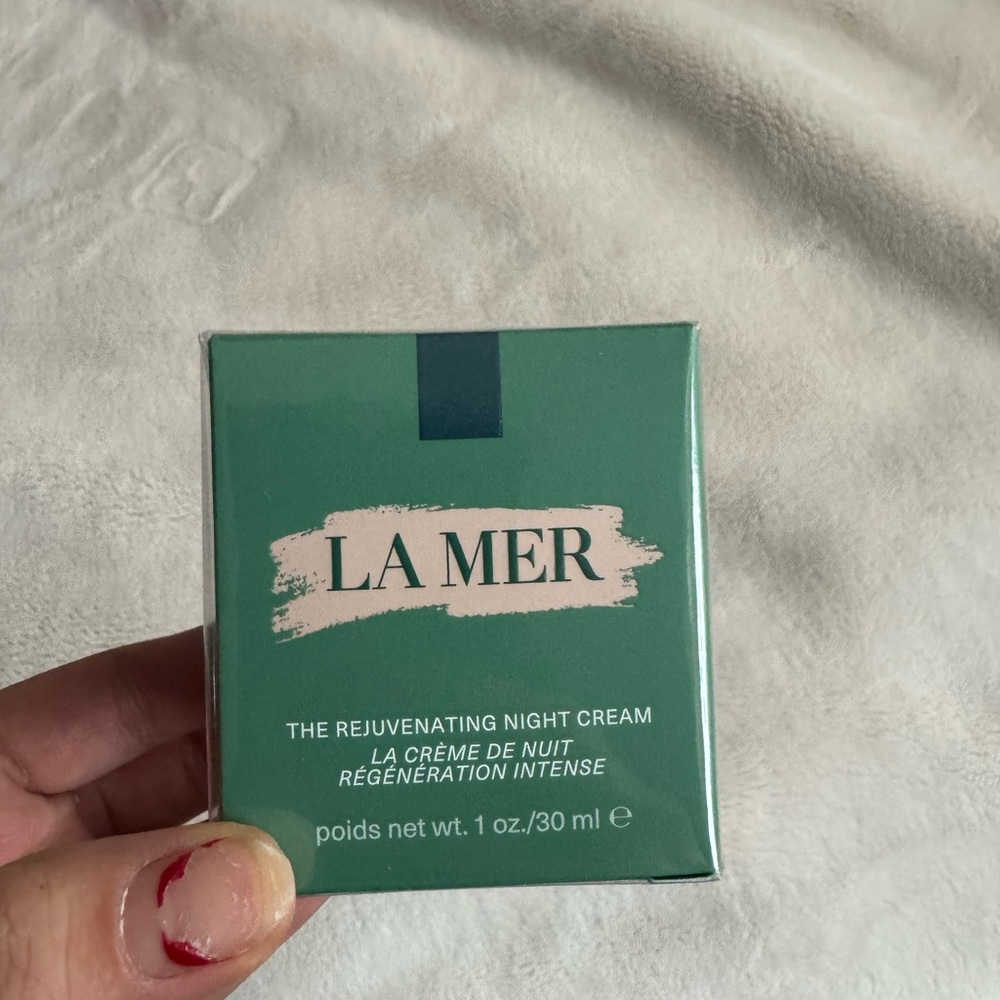 La Mer Rejuvenating Night Cream